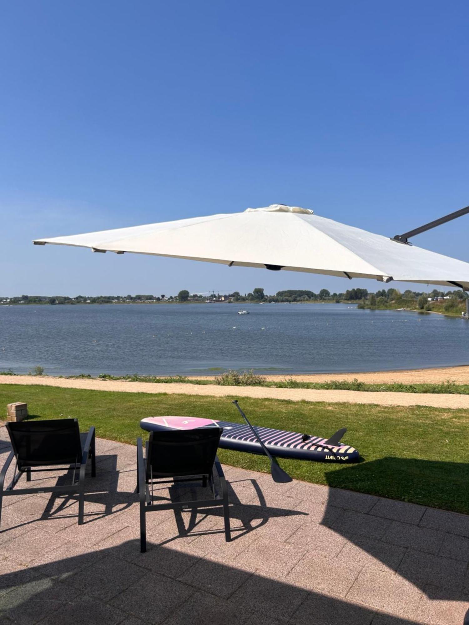 Lith Luxe Chalet Direct Aan Het Water Met Strand מראה חיצוני תמונה